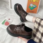 Mocassini kawaii con lacci vintage